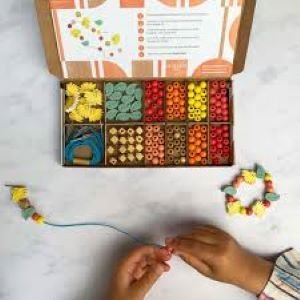 Art/Crafts Kits & Supplies